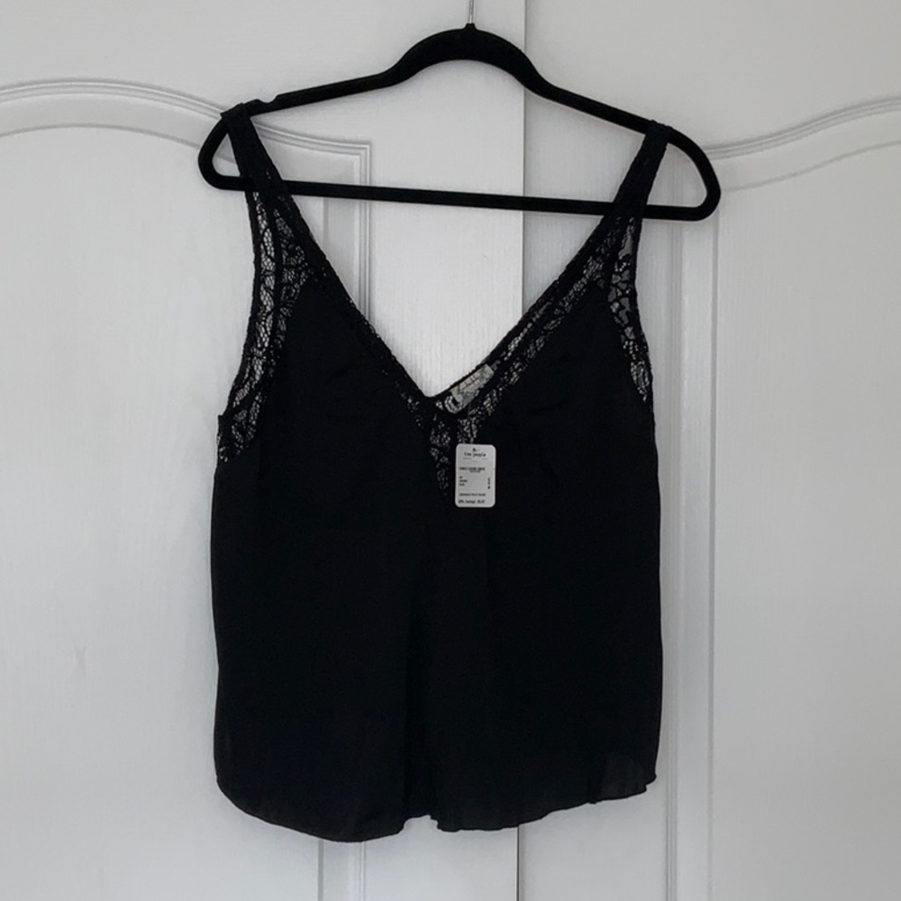 lace crop top